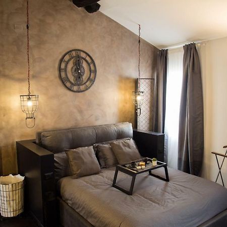 מילאנו Industrial Apartment Near Duomo מראה חיצוני תמונה