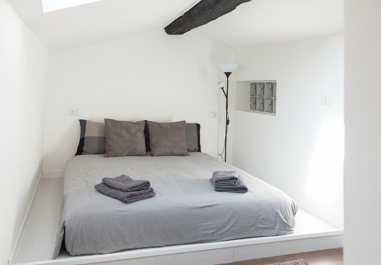 מילאנו Industrial Apartment Near Duomo מראה חיצוני תמונה