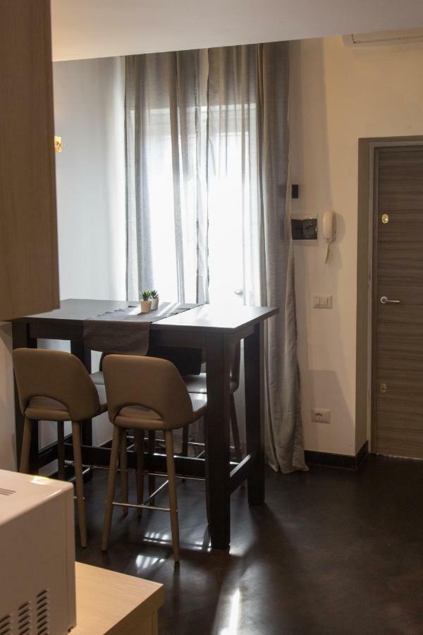 מילאנו Industrial Apartment Near Duomo מראה חיצוני תמונה