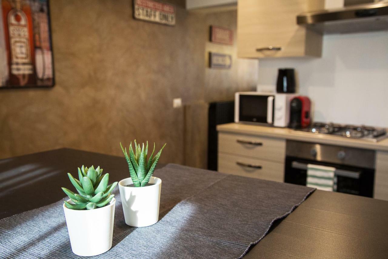 מילאנו Industrial Apartment Near Duomo מראה חיצוני תמונה