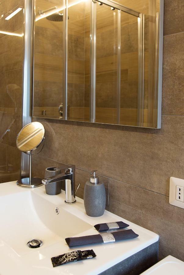מילאנו Industrial Apartment Near Duomo מראה חיצוני תמונה