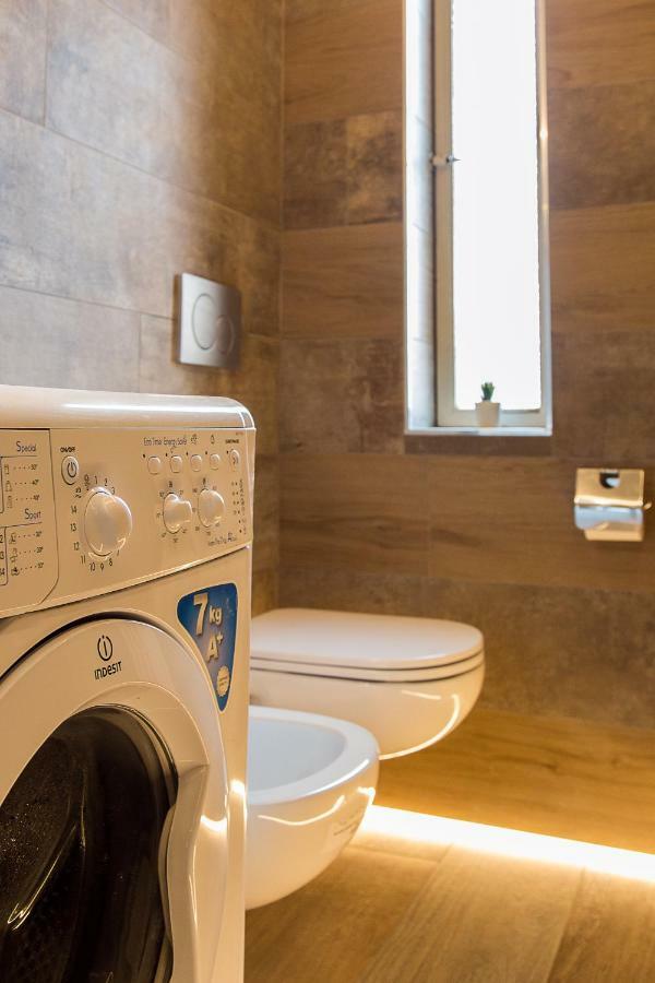מילאנו Industrial Apartment Near Duomo מראה חיצוני תמונה