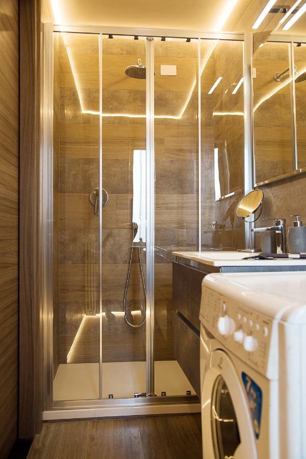 מילאנו Industrial Apartment Near Duomo מראה חיצוני תמונה